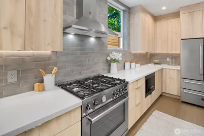 3816 NE 89th Street, Seattle, WA 98115 - Photo 6