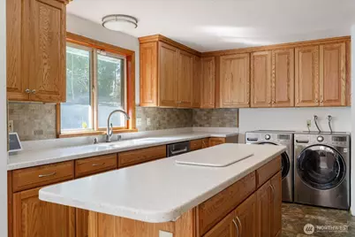 1085 Harrison Street, Oak Harbor, WA 98277 - Photo 14