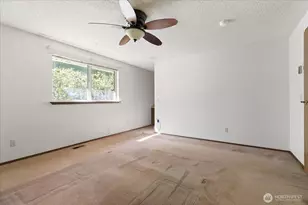 1085 Harrison St, Oak Harbor, WA 98277 - Photo 18