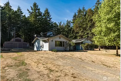 1085 Harrison Street, Oak Harbor, WA 98277 - Photo 1