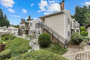 12716 NE 120th St, Kirkland, WA 98034 - Photo 1