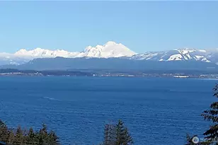 1681 S East Camano Dr, Camano Island, WA 98282 - Photo 18