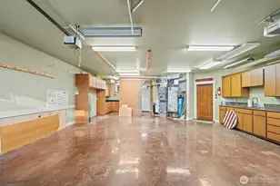 10405 176th Ave E, Bonney Lake, WA 98391 - Photo 30