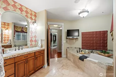 10405 176th Avenue E, Bonney Lake, WA 98391 - Photo 18