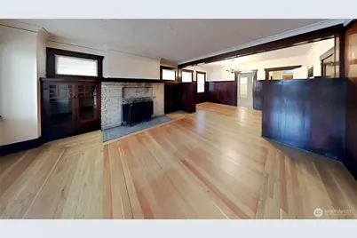 914 N 40th Street, Seattle, WA 98103 - Photo 18