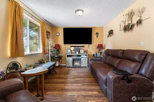 3427 Melody Ct, Centralia, WA 98531 - Photo 6