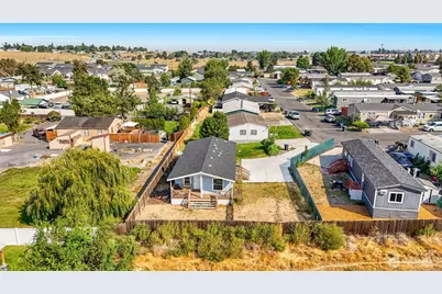 900 N Grape Drive #67-B, Moses Lake, WA 98837 - Photo 4