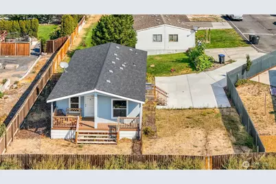 900 N Grape Drive #67-B, Moses Lake, WA 98837 - Photo 2