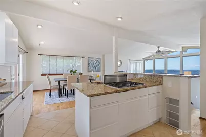 4422 138th Avenue SE, Bellevue, WA 98006 - Photo 10