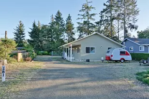 281 Cakesosta St SE, Ocean Shores, WA 98569 - Photo 2