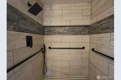 3611 I Street NE #301, Auburn, WA 98002 - Photo 12