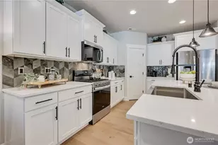 19216 Meridian Dr SE, Bothell, WA 98012 - Photo 10