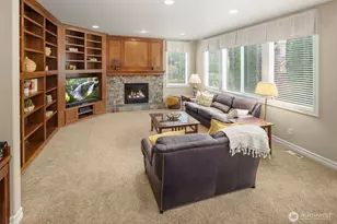 27519 SE 28th Pl, Sammamish, WA 98075 - Photo 12