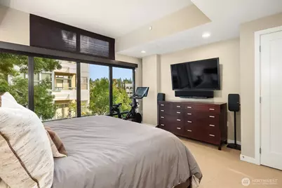 10000 Main Street #306, Bellevue, WA 98004 - Photo 20