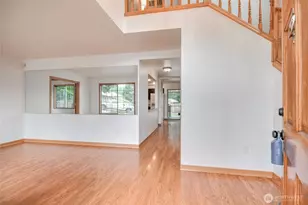 10915 207th Ave Ct E, Bonney Lake, WA 98391 - Photo 4