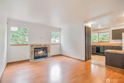 10915 207th Avenue Ct E, Bonney Lake, WA 98391 - Photo 14