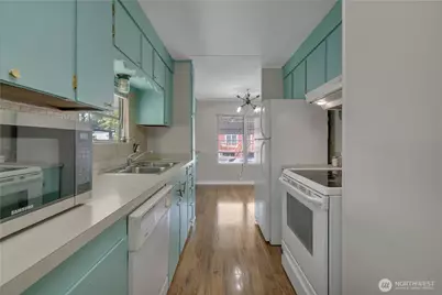 18316 34th Avenue S, SeaTac, WA 98188 - Photo 8