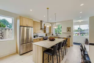 8810 41st Ave SW, Seattle, WA 98136 - Photo 6