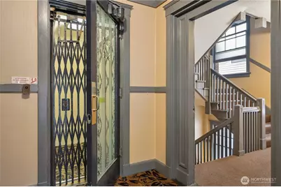 605 E Denny Way, Seattle, WA 98122 - Photo 24