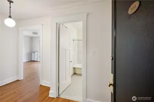 605 E Denny Way, Seattle, WA 98122 - Photo 16