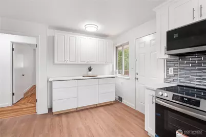 16624 3rd Avenue S, Burien, WA 98148 - Photo 8