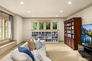 10827 NE 108th St, Kirkland, WA 98033 - Photo 10