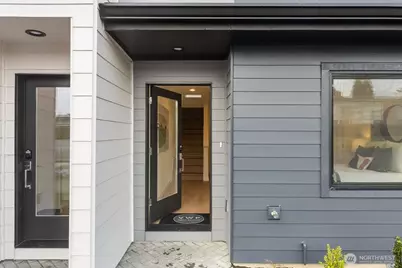 9221 C 14th Avenue NW, Seattle, WA 98117 - Photo 4