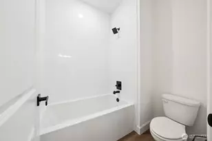 20402 145th Street E, Bonney Lake, WA 98391 - Photo 20