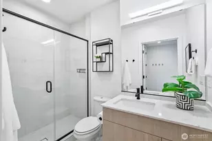 6562 Ravenna Ave NE, Seattle, WA 98115 - Photo 16