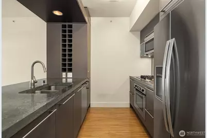 820 Blanchard Street #803, Seattle, WA 98121 - Photo 10