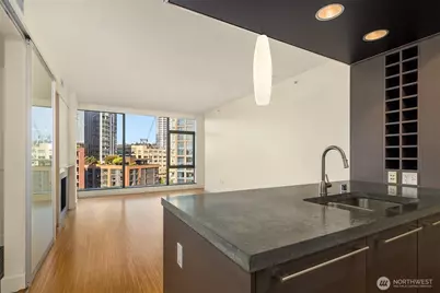 820 Blanchard Street #803, Seattle, WA 98121 - Photo 12