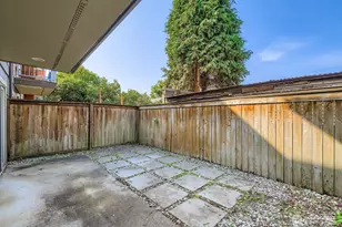3635 Evanston Ave N, Seattle, WA 98103 - Photo 8