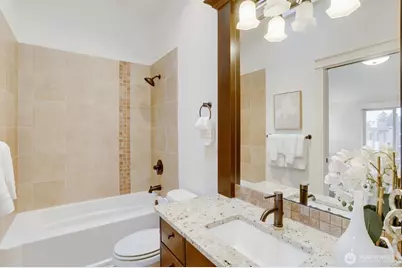 3635 Evanston Avenue N #B, Seattle, WA 98103 - Photo 24