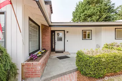 4000 Country Lane NW, Bremerton, WA 98312 - Photo 2