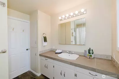 4000 Country Lane NW, Bremerton, WA 98312 - Photo 16