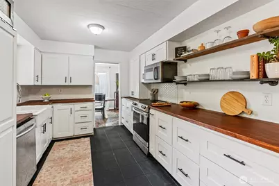 2601 Westside Highway, Castle Rock, WA 98611 - Photo 12