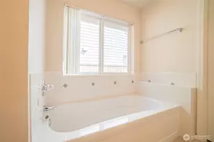 6401 60th St W, University Place, WA 98467 - Photo 20