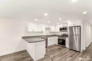 9251 Ashworth Ave N, Seattle, WA 98103 - Photo 6