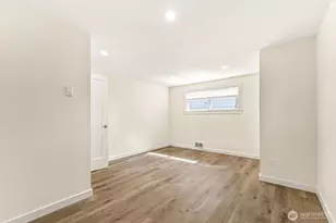 9251 Ashworth Ave N, Seattle, WA 98103 - Photo 20