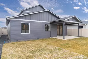 585 S Perry Ave, East Wenatchee, WA 98802 - Photo 10