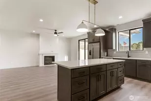 585 S Perry Ave, East Wenatchee, WA 98802 - Photo 8