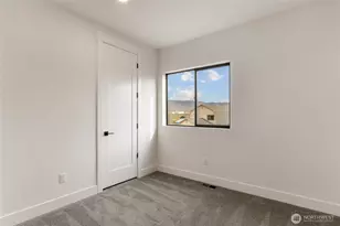 585 S Perry Ave, East Wenatchee, WA 98802 - Photo 16