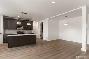 585 S Perry Ave, East Wenatchee, WA 98802 - Photo 4