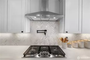 2726 85th Avenue Ct E, Edgewood, WA 98371 - Photo 10