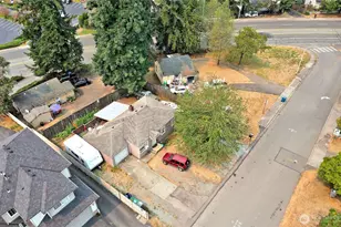 1409 Monroe Ave NE, Renton, WA 98056 - Photo 10