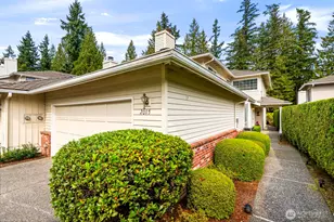 2015 Mill Pointe Dr SE, Mill Creek, WA 98012 - Photo 2