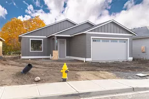 573 S Perry Ave, East Wenatchee, WA 98802 - Photo 2