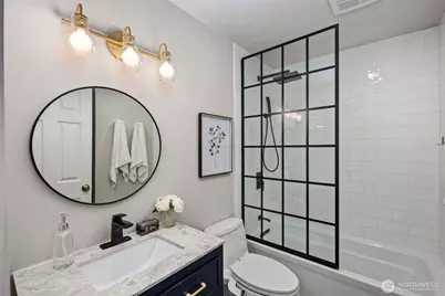 4446 39th Avenue SW, Seattle, WA 98116 - Photo 18