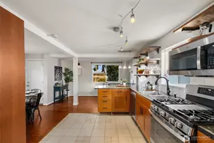 4446 39th Ave SW, Seattle, WA 98116 - Photo 10