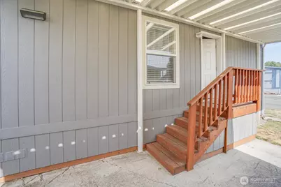 300 SW 7th Avenue #211, Battle Ground, WA 98604 - Photo 4
